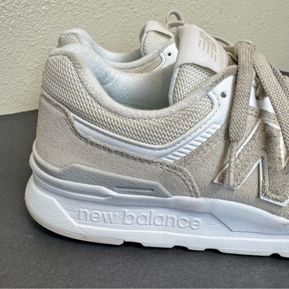 New Balance 997H neutral beige white sneakers - Picture 6 of 12
